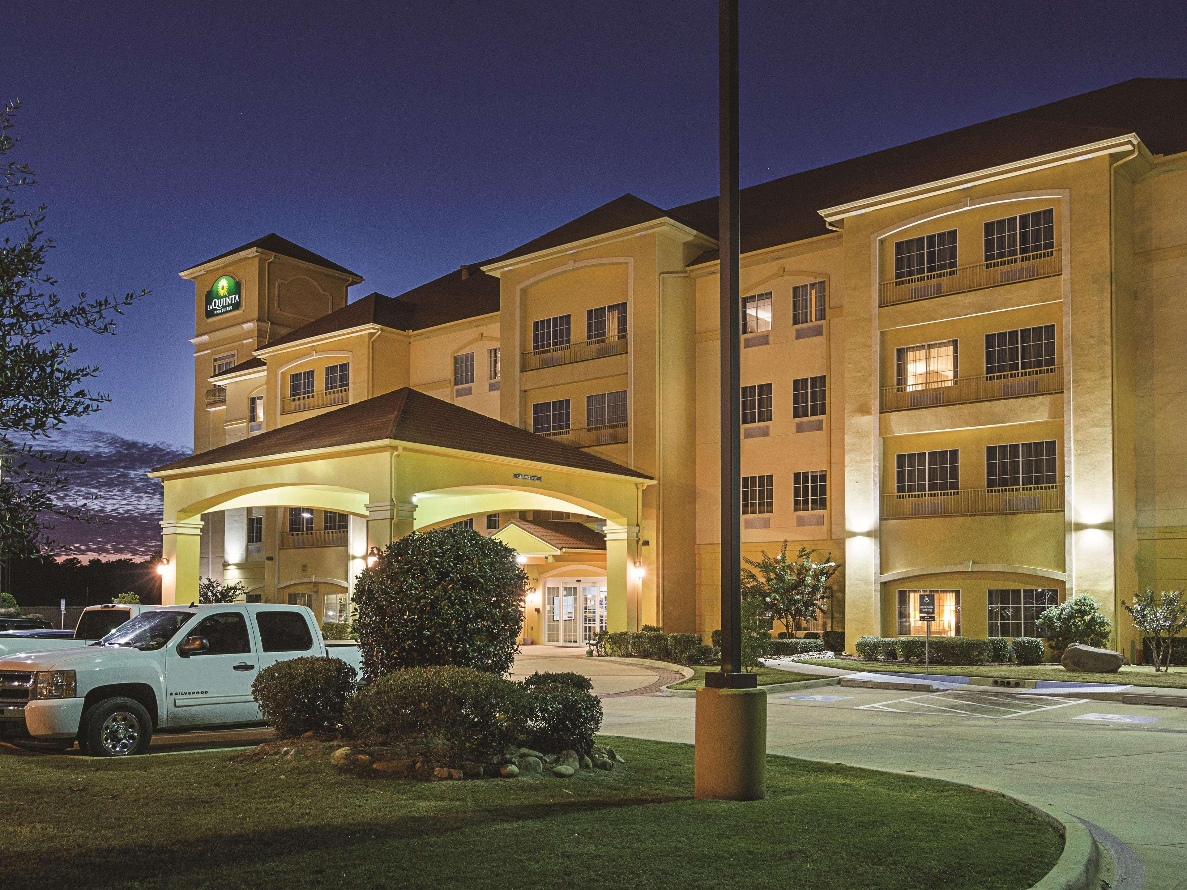 La Quinta By Wyndham Mt. Pleasant Hotel Mount Pleasant Екстериор снимка