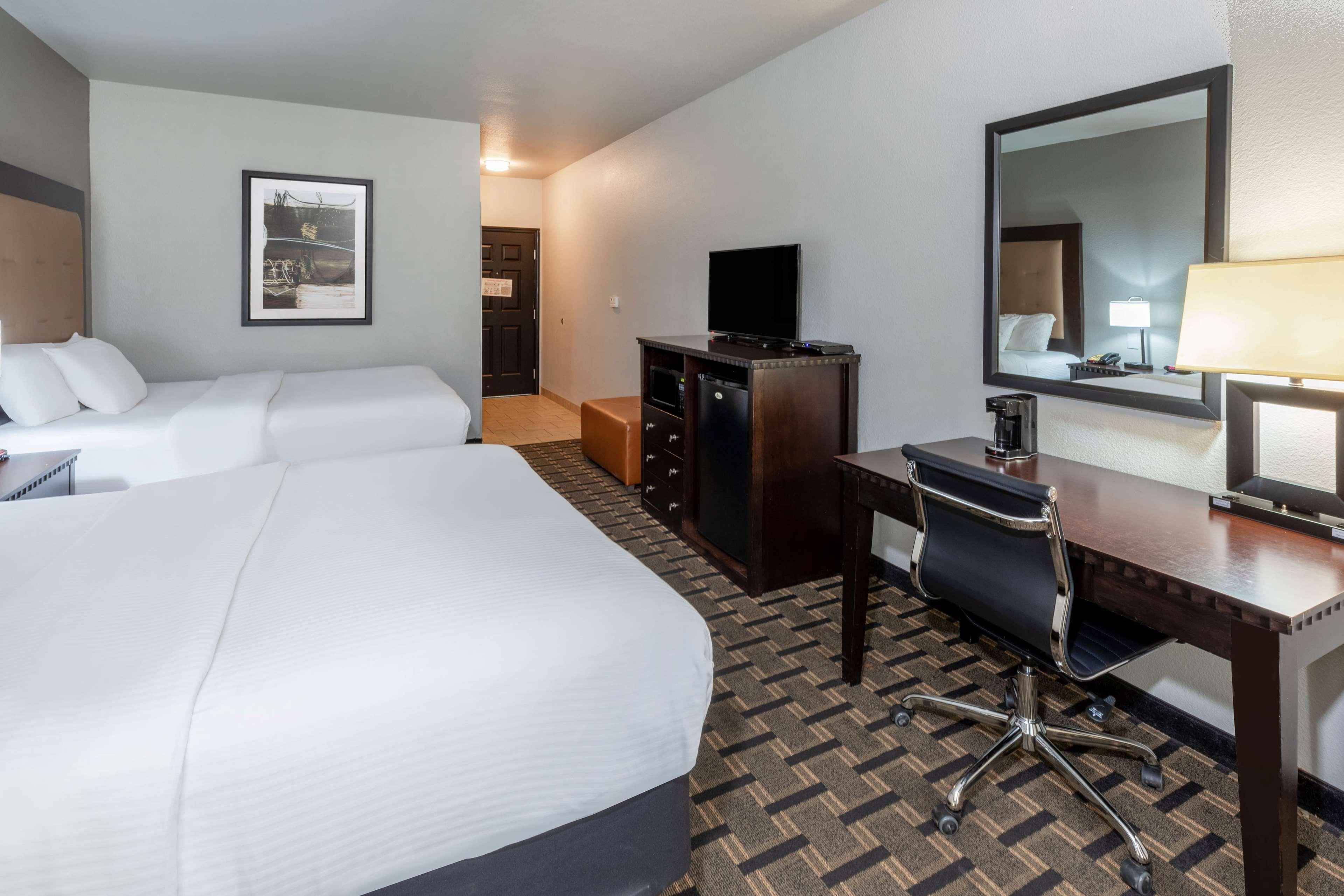 La Quinta By Wyndham Mt. Pleasant Hotel Mount Pleasant Екстериор снимка