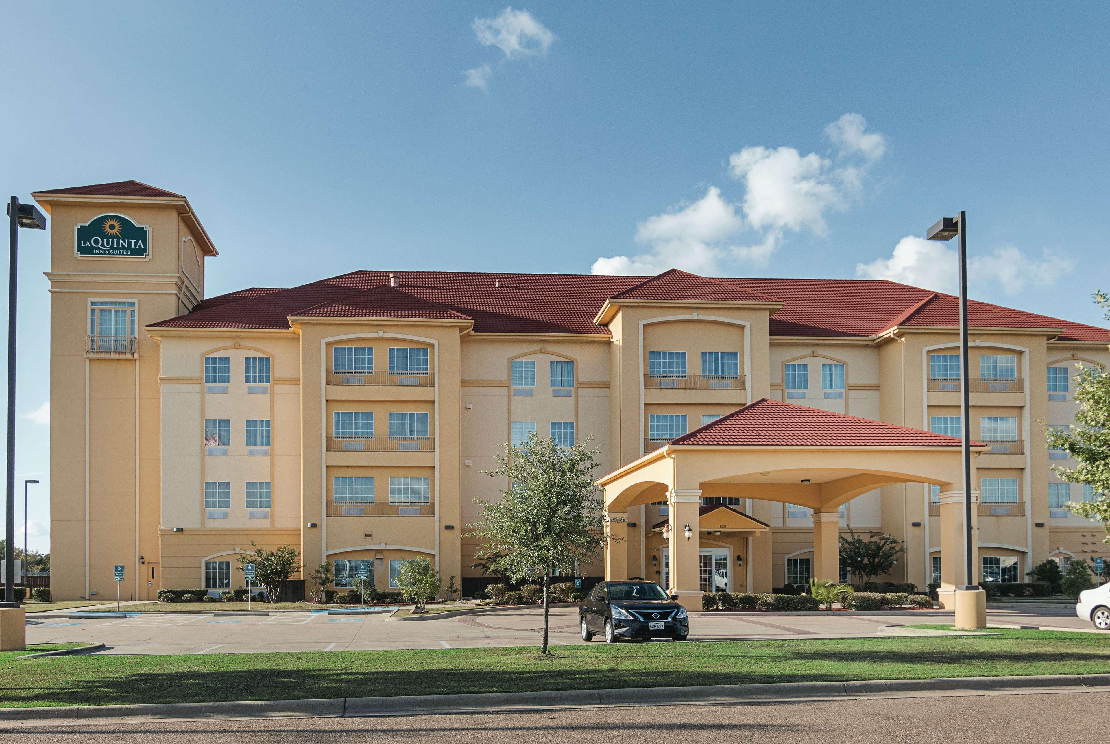 La Quinta By Wyndham Mt. Pleasant Hotel Mount Pleasant Екстериор снимка