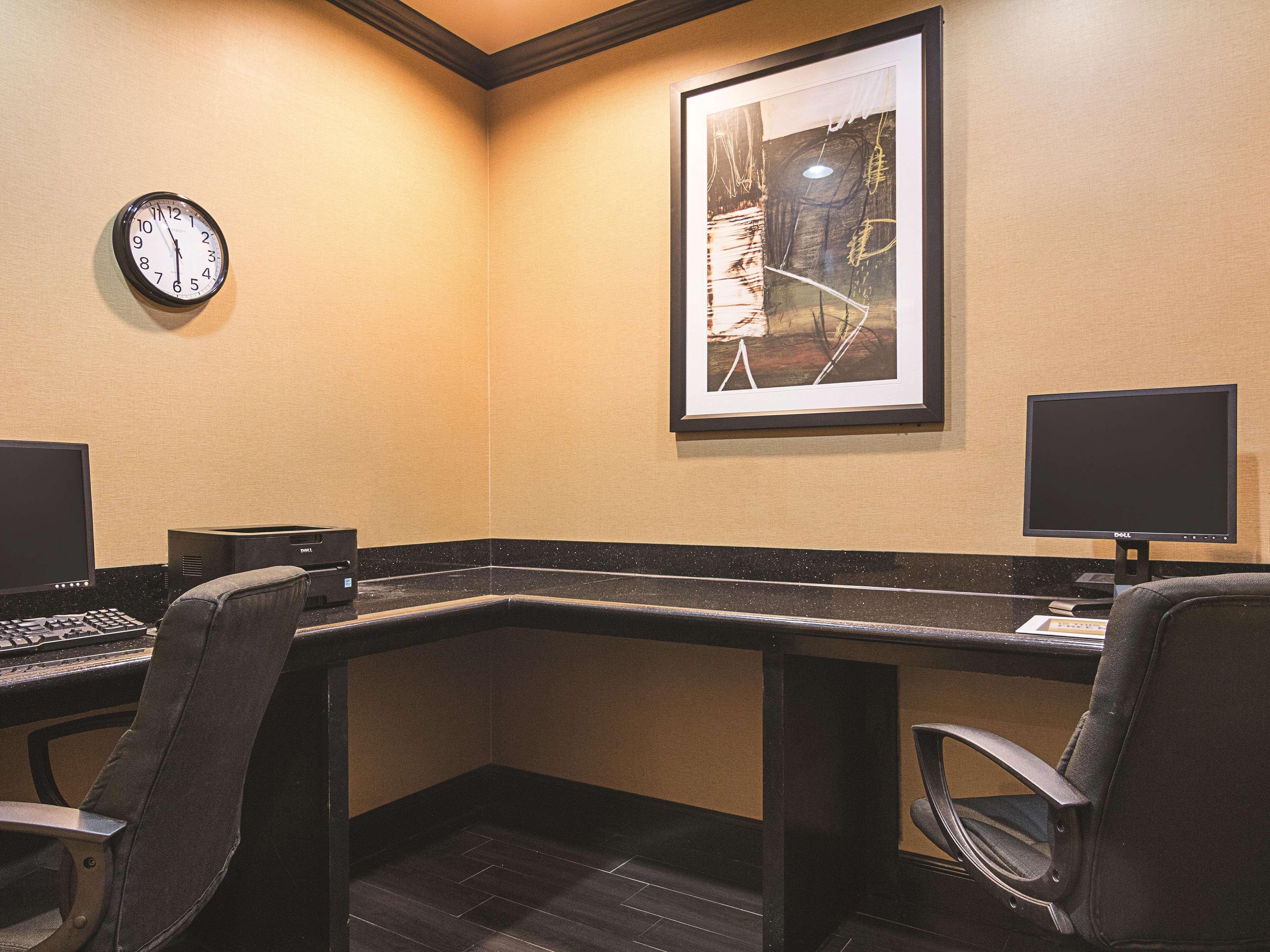 La Quinta By Wyndham Mt. Pleasant Hotel Mount Pleasant Екстериор снимка