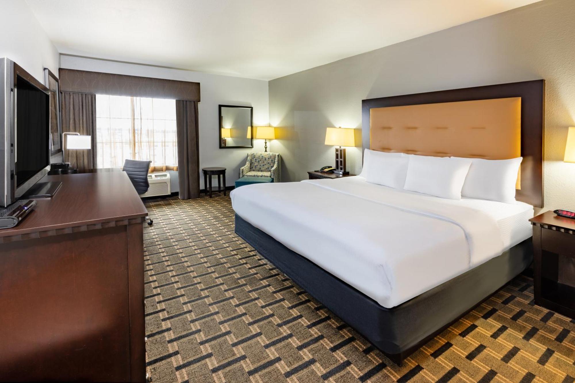 La Quinta By Wyndham Mt. Pleasant Hotel Mount Pleasant Екстериор снимка