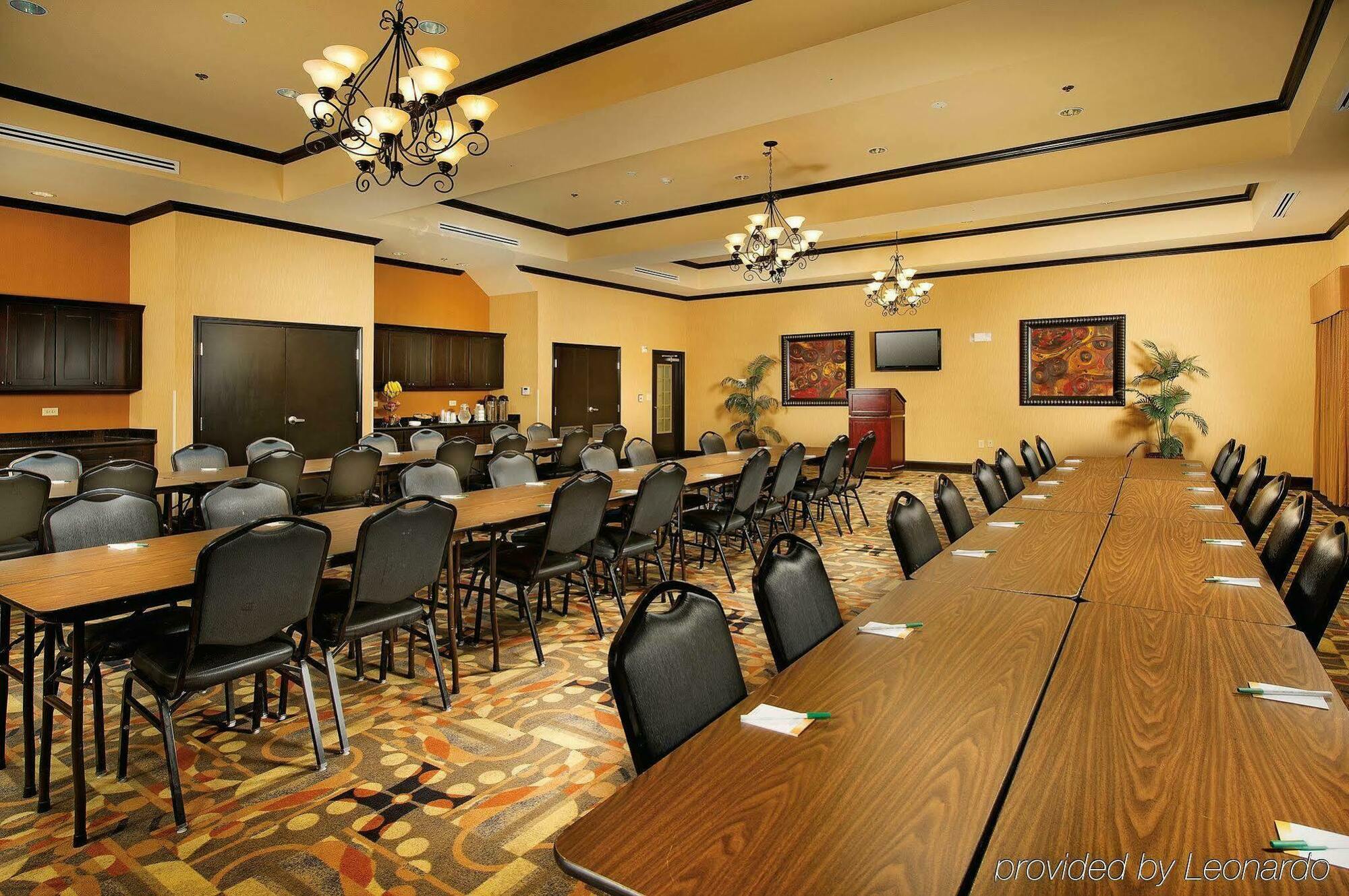 La Quinta By Wyndham Mt. Pleasant Hotel Mount Pleasant Екстериор снимка